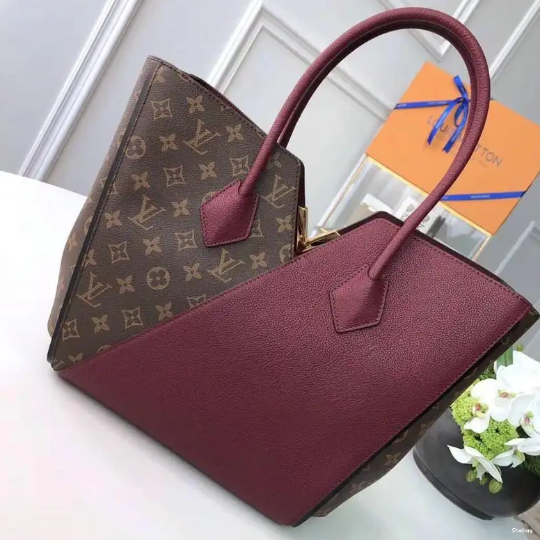 Bags LV 19T1L0379 0810